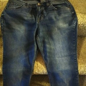 Woman's size14 Apt 9 jeans